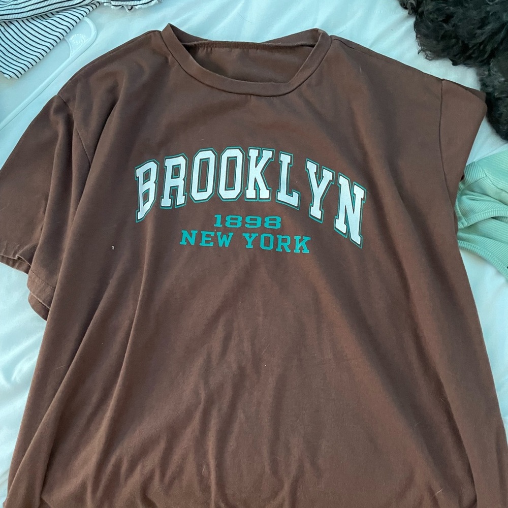 brown Brooklyn tee
